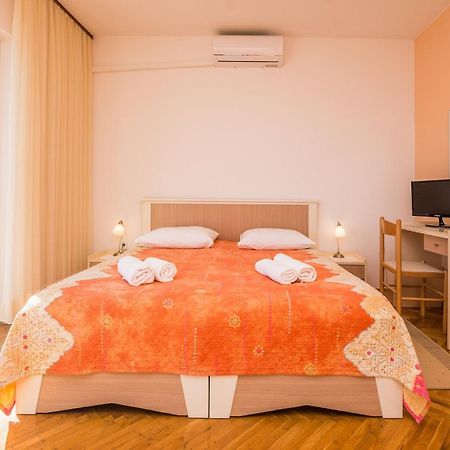 Apartments In House Liveric, In Vir At The Beach Extérieur photo