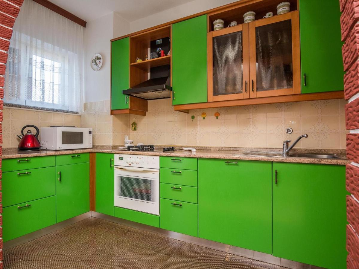Apartments In House Liveric, In Vir At The Beach Extérieur photo
