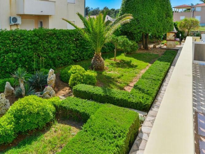 Apartments In House Liveric, In Vir At The Beach Extérieur photo